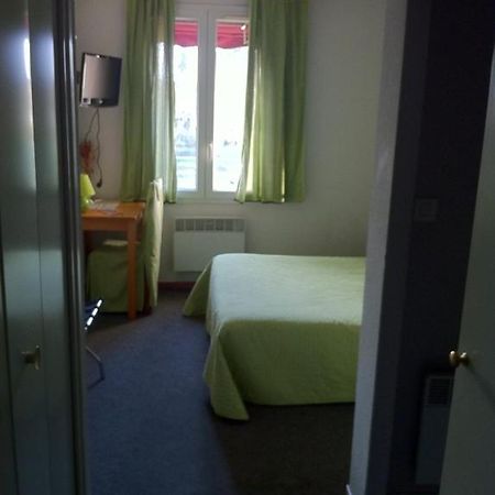 Hotel Les Dentelles Vacqueyras Room photo