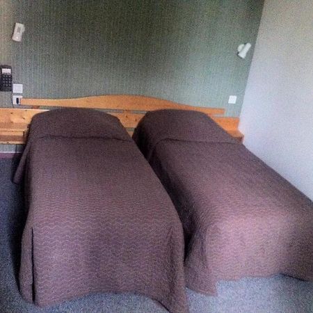 Hotel Les Dentelles Vacqueyras Room photo